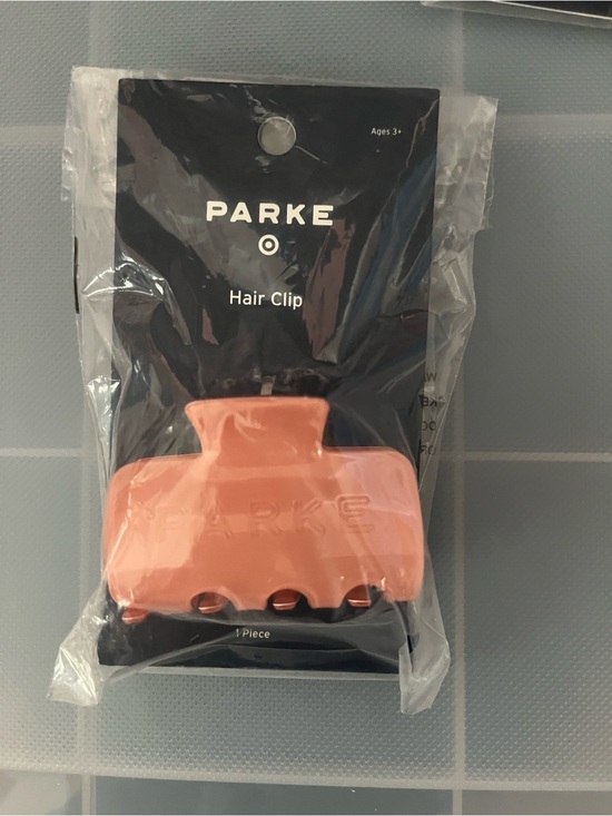 Parke Accessories - PARKER Matte Peach Hair Claw Clip